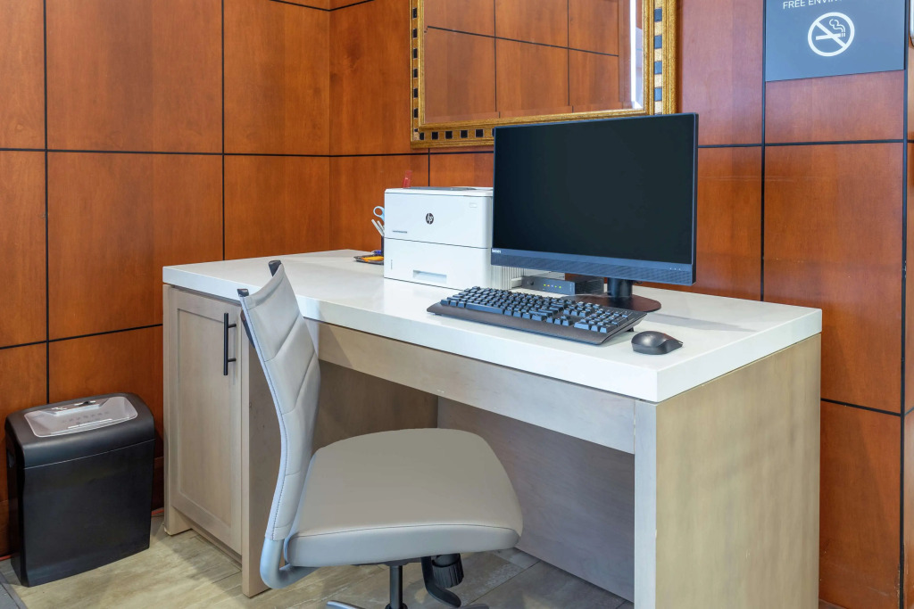 Hilton Garden Inn Chicago North Shore/Evanston - фото 21