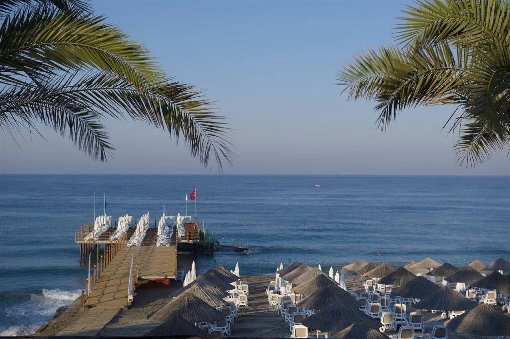 Quattro Beach Spa & Resort Hotel - фото 33