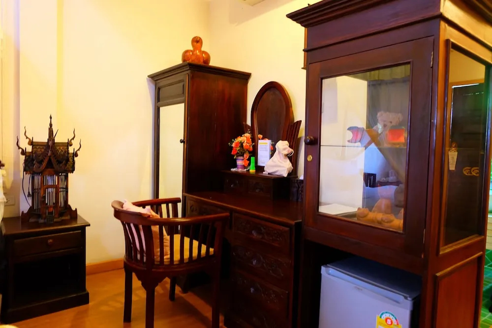 P Paradise Hotel - Chambres