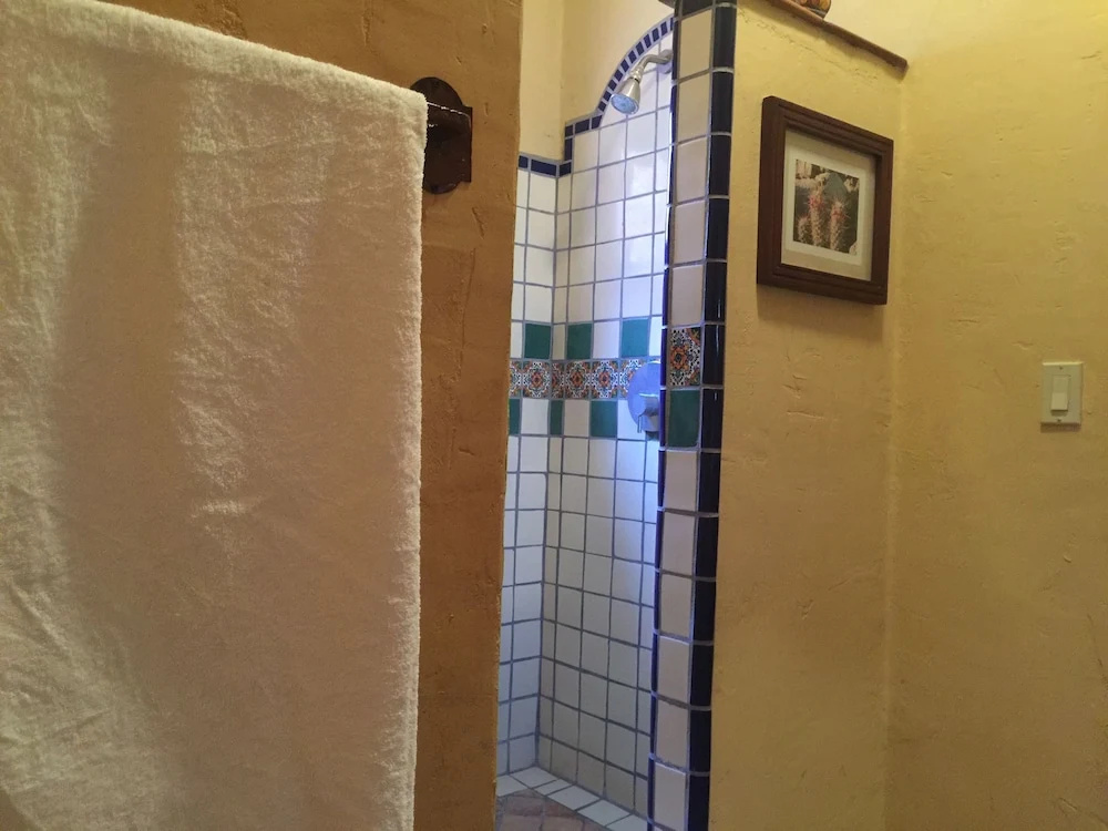 Double Suite with balcony (full double bed)