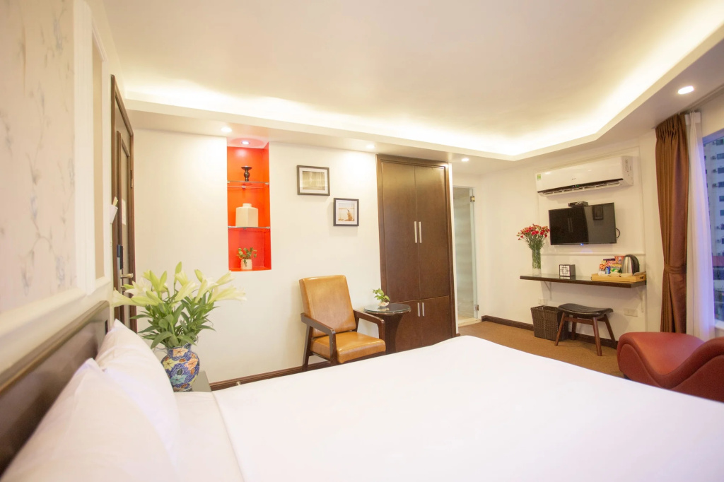 Отель Dinh Hotel в Ханое