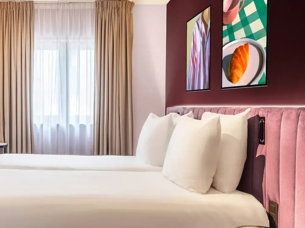 Medium Double room (twin beds)