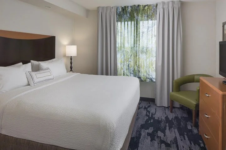 Fairfield Inn & Suites Orlando Lake Buena Vista - Chambres