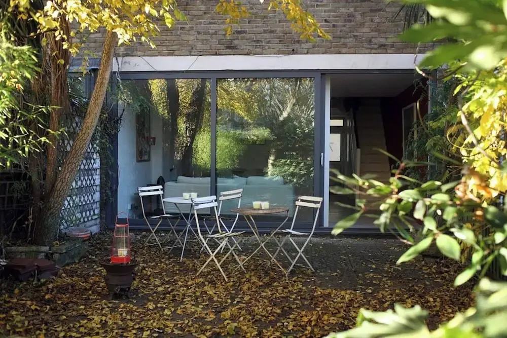 3 bed Apartment With Garden in Zone one se1