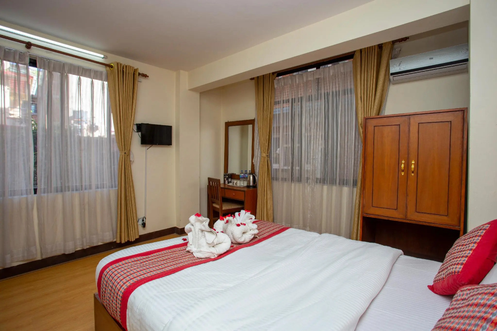 Standard Double room (full double bed)