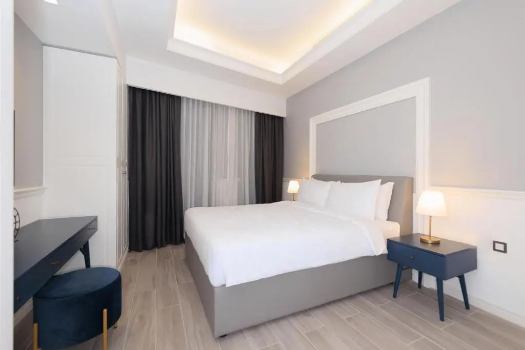 2 Bedrooms Apartment
