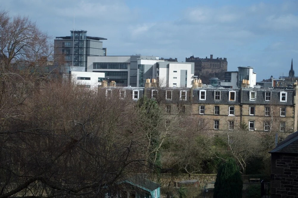 2 Bedroom Apartment With Castle Views