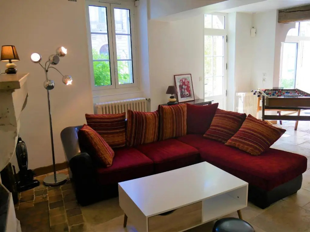 Gite Gien, 8 Pieces, 15 Personnes - Fr-1-590-159