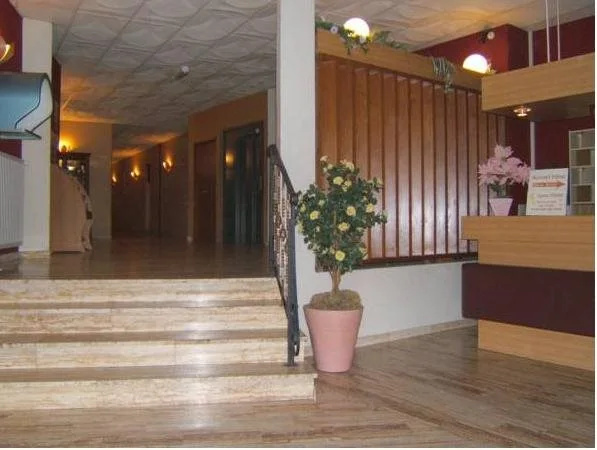 Voir la photo 2 — Hotel Prunières
