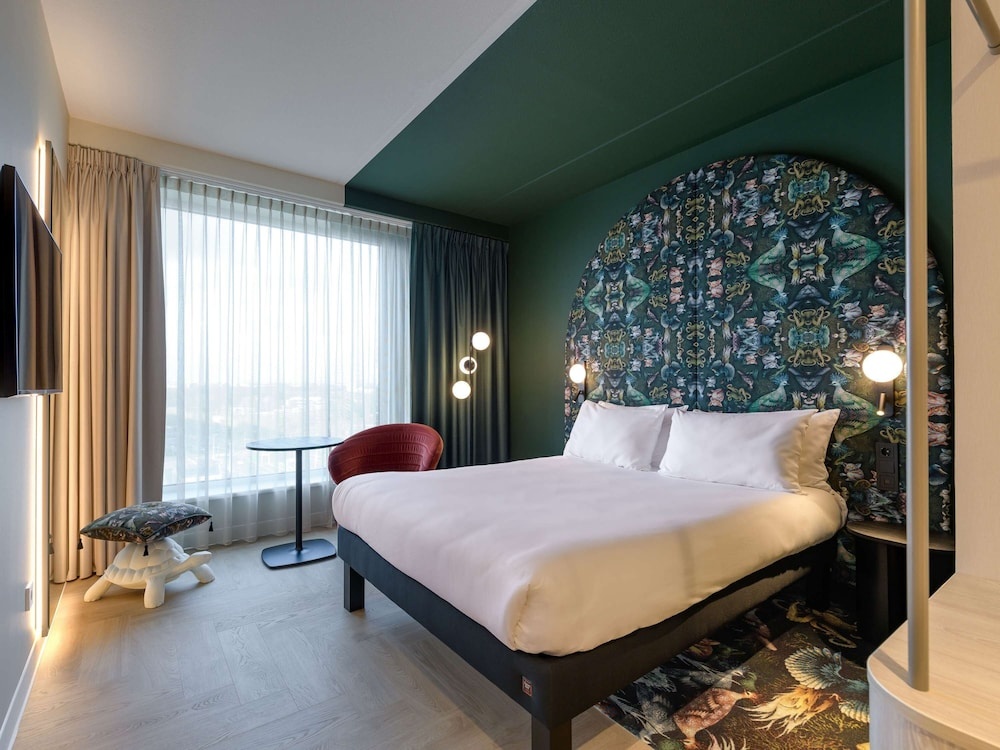 (1)Standard Double room (full double bed) at Ibis Styles Rotterdam Ahoy in Rotterdam