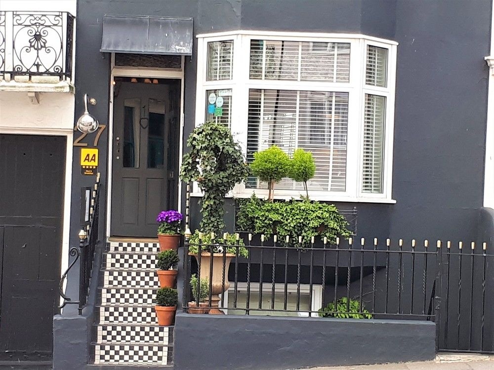 27 Brighton