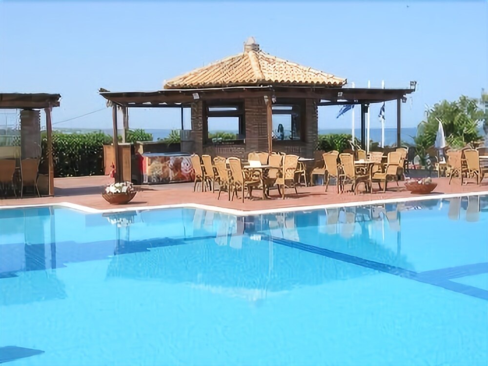 Oasis Hotel 3 * Oasis Hotel 3 *