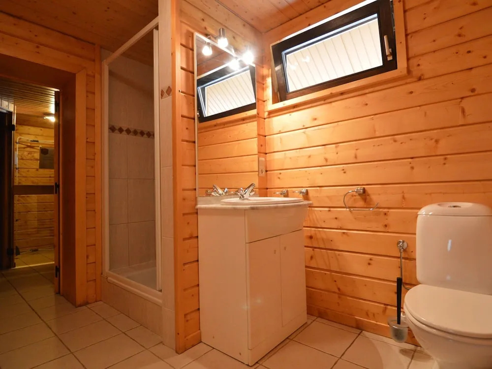 Chalet in Ovifat Near Ski Lift - фото 8