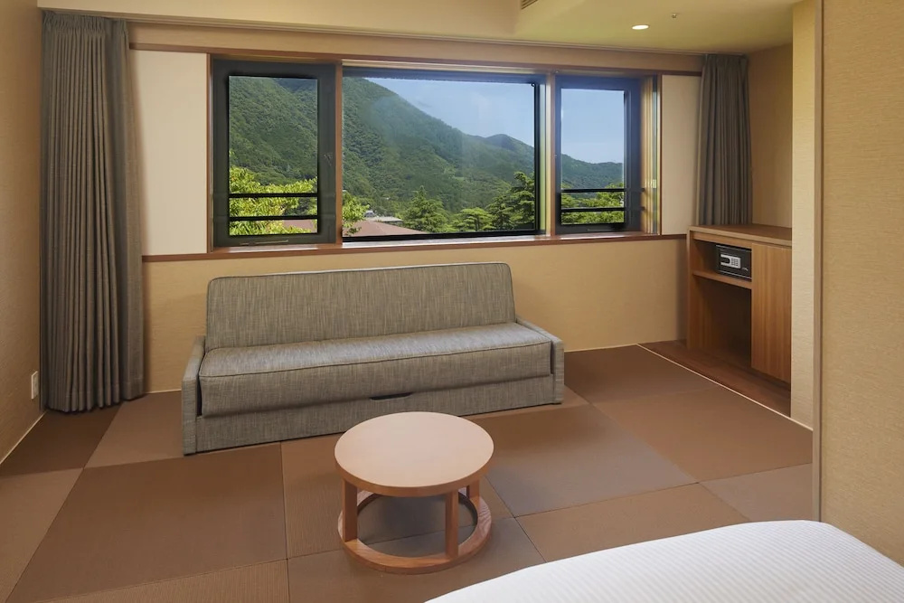 Hakone Yutowa - Tap to explore photos