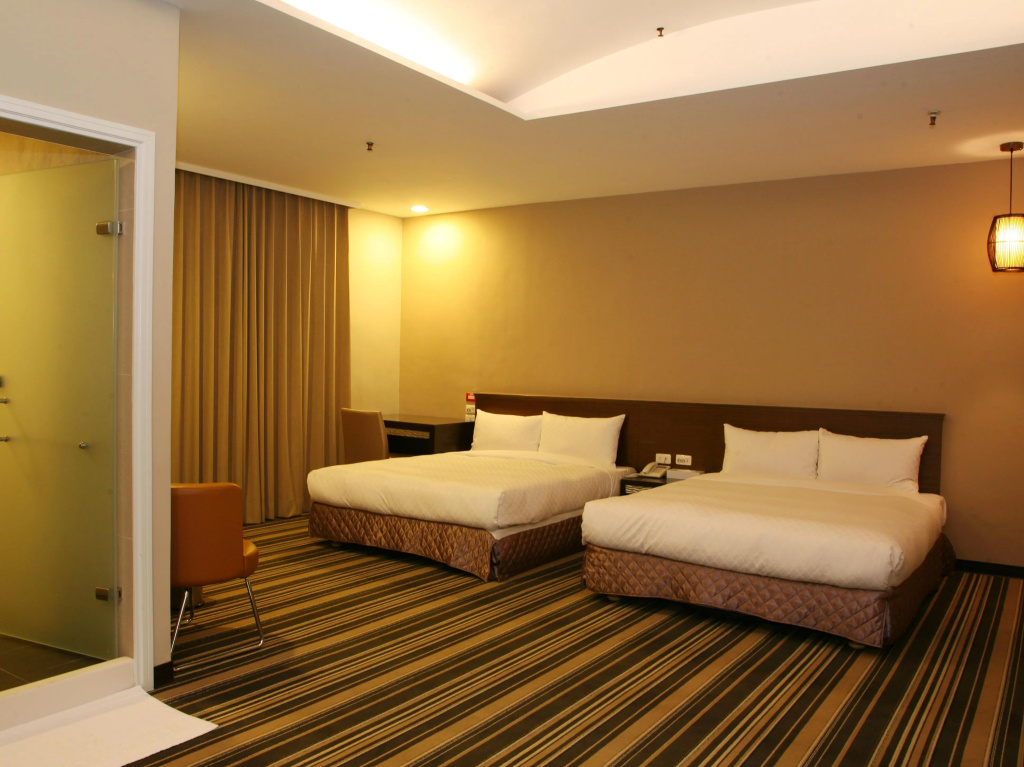 Standard Quadruple room