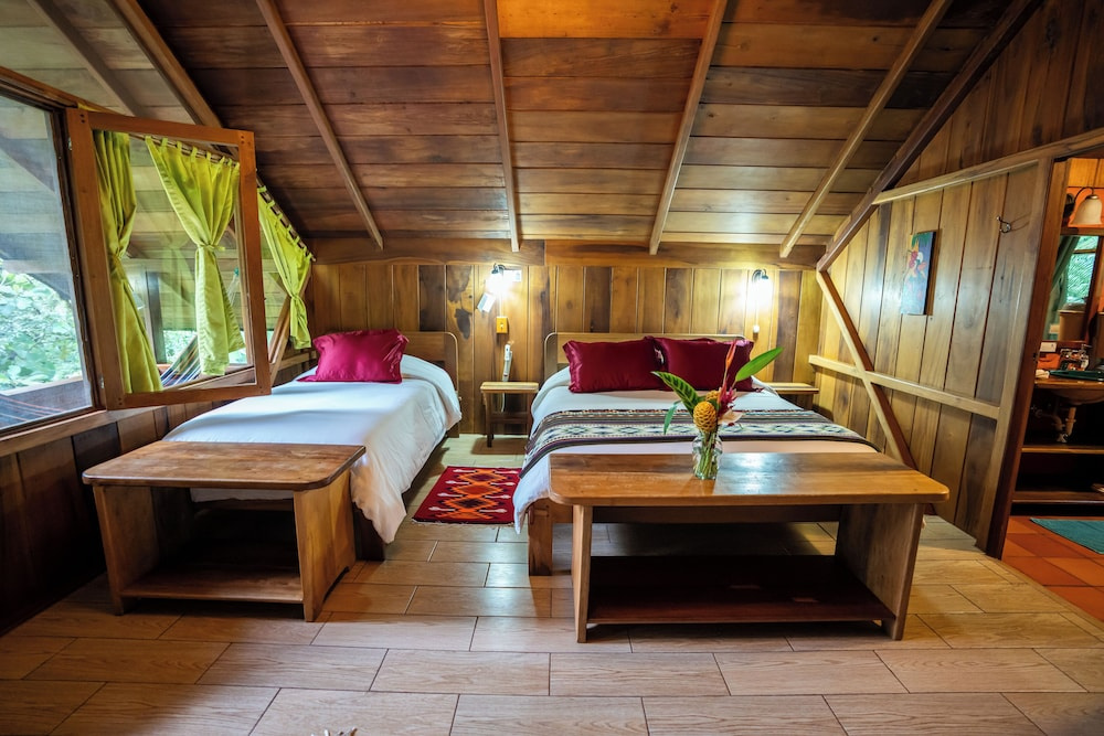 Deluxe Suite with balcony