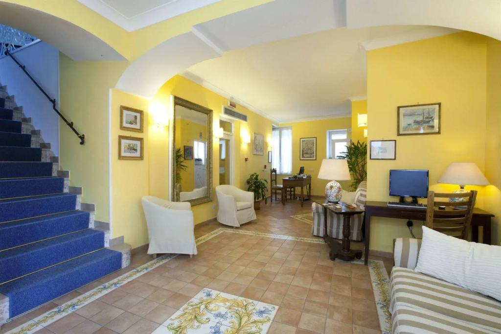 Hotel photo 11