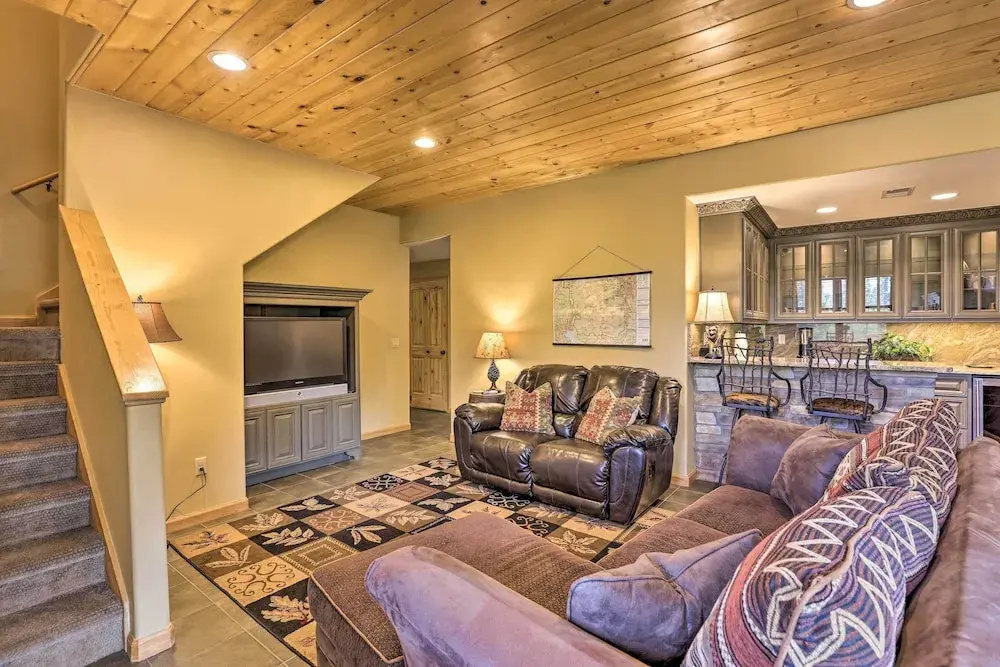 1 Mi to Grand Lake: Family-friendly Gem w/ Hot Tub - фото 4
