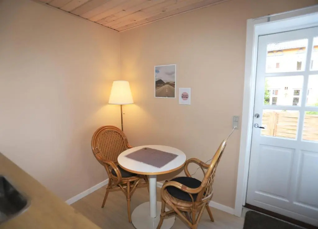 Economy room
