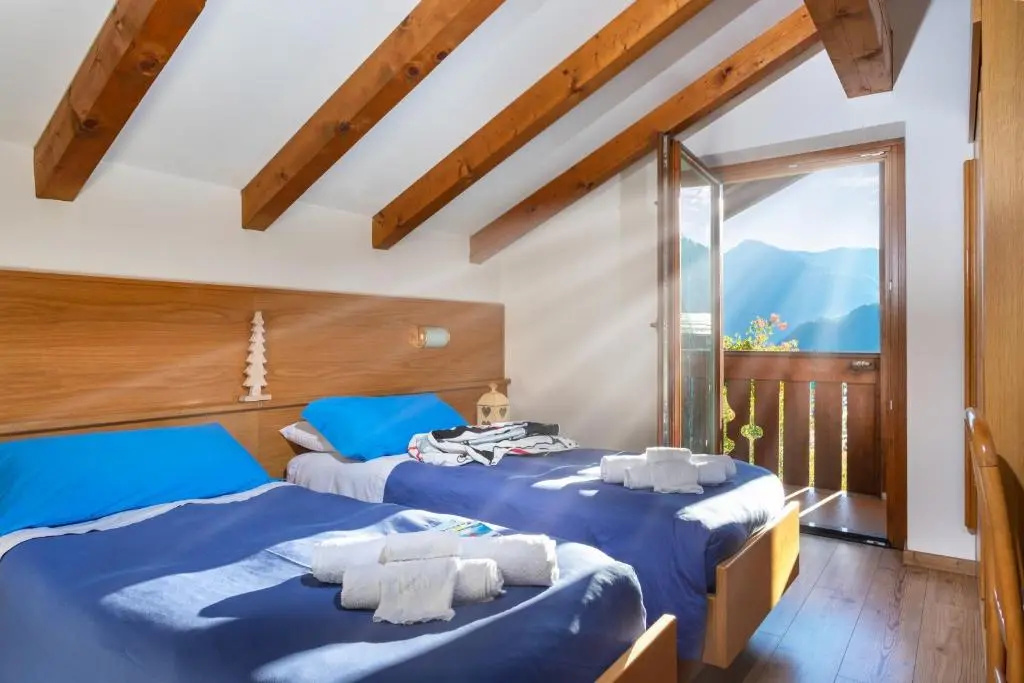 Economy room