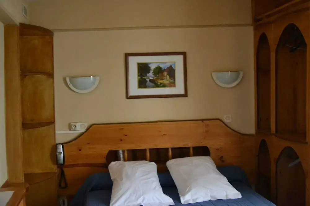 Standard Double room (full double bed)