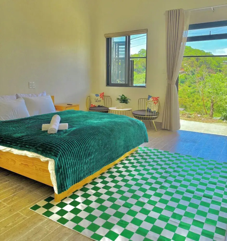 Grand room