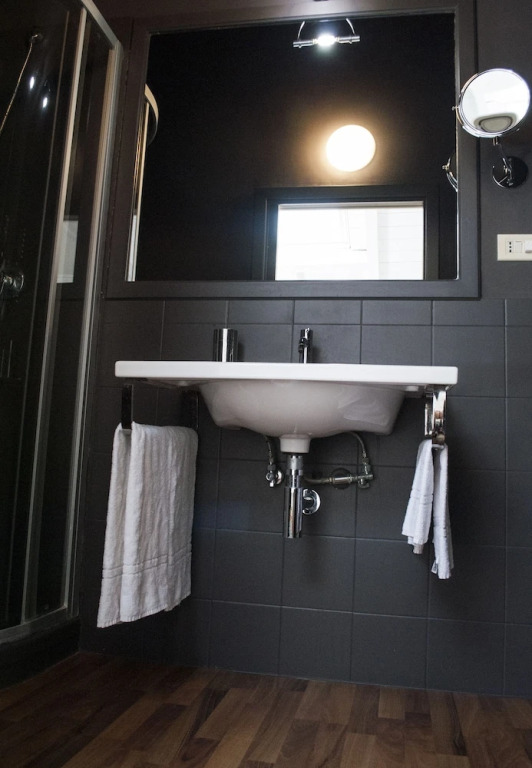 L'Approdo Delle Sirene by null