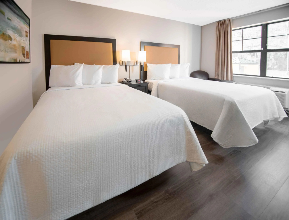 Quadruple Suite