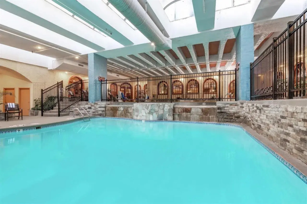Embassy Suites Kansas City Plaza - Général