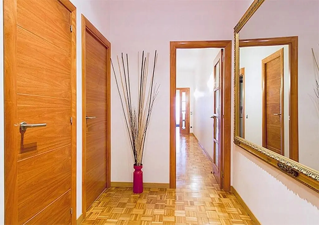 3 Bedrooms Apartment