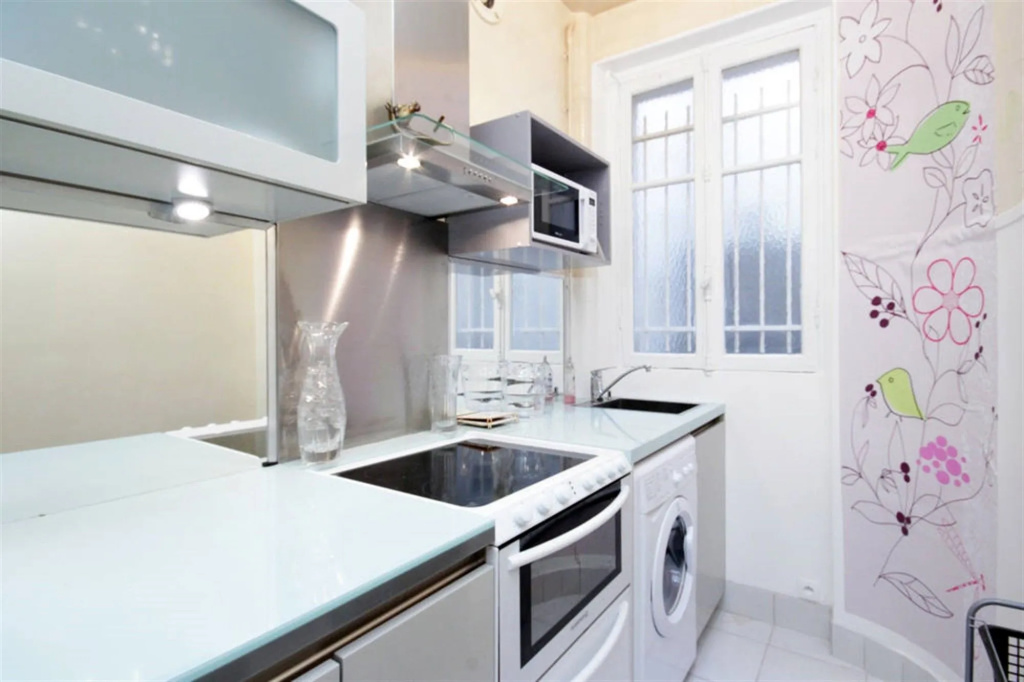 2 rooms - next to the Eiffel tower - Trocadéro - Général