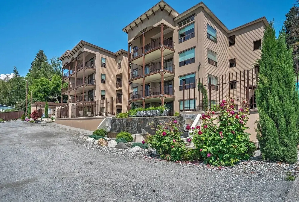 Modern Manson Condo w/ Pool & Lake Chelan Views!