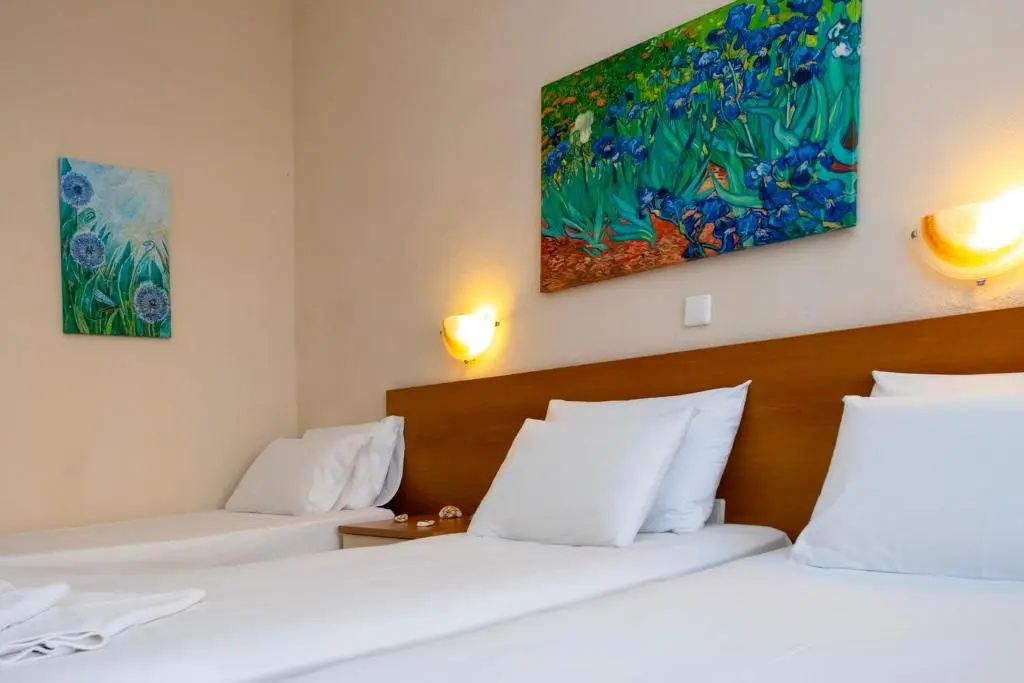 Economy room