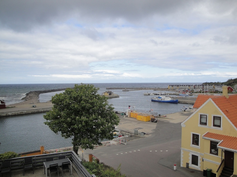 Beach & Waterfront