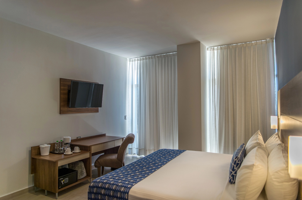 Ocean View Beach Hotel — 3
