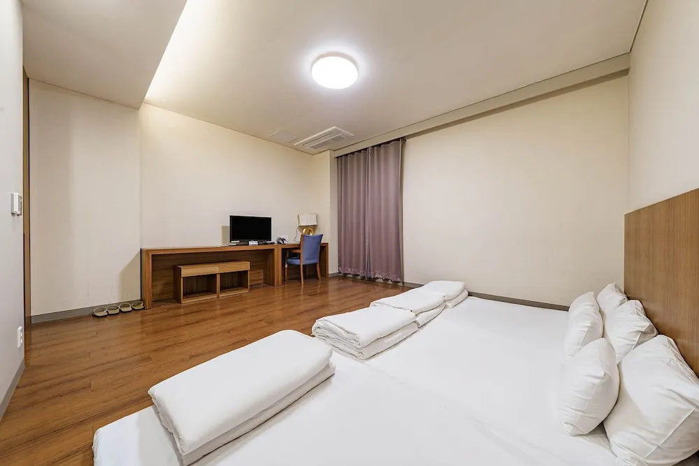 Korea Tourist Hotel - Chambres