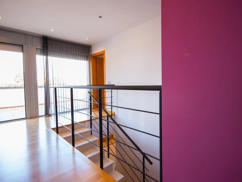 Fantastic Holiday Home in St Pere Pescador Spain With Pool - фото 12