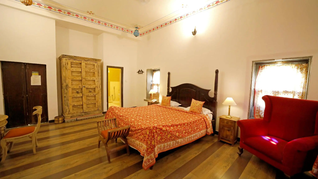 Superior room