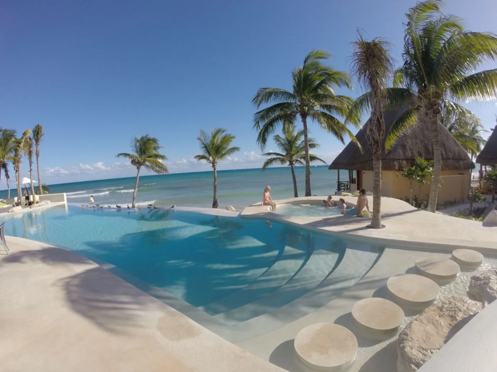 Beach & Waterfront
