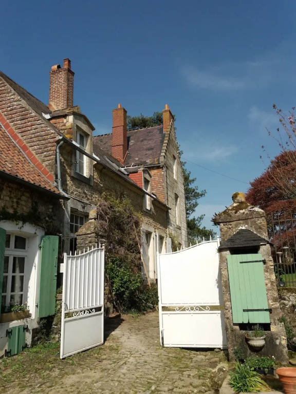Petit manoir de la berthenlaire