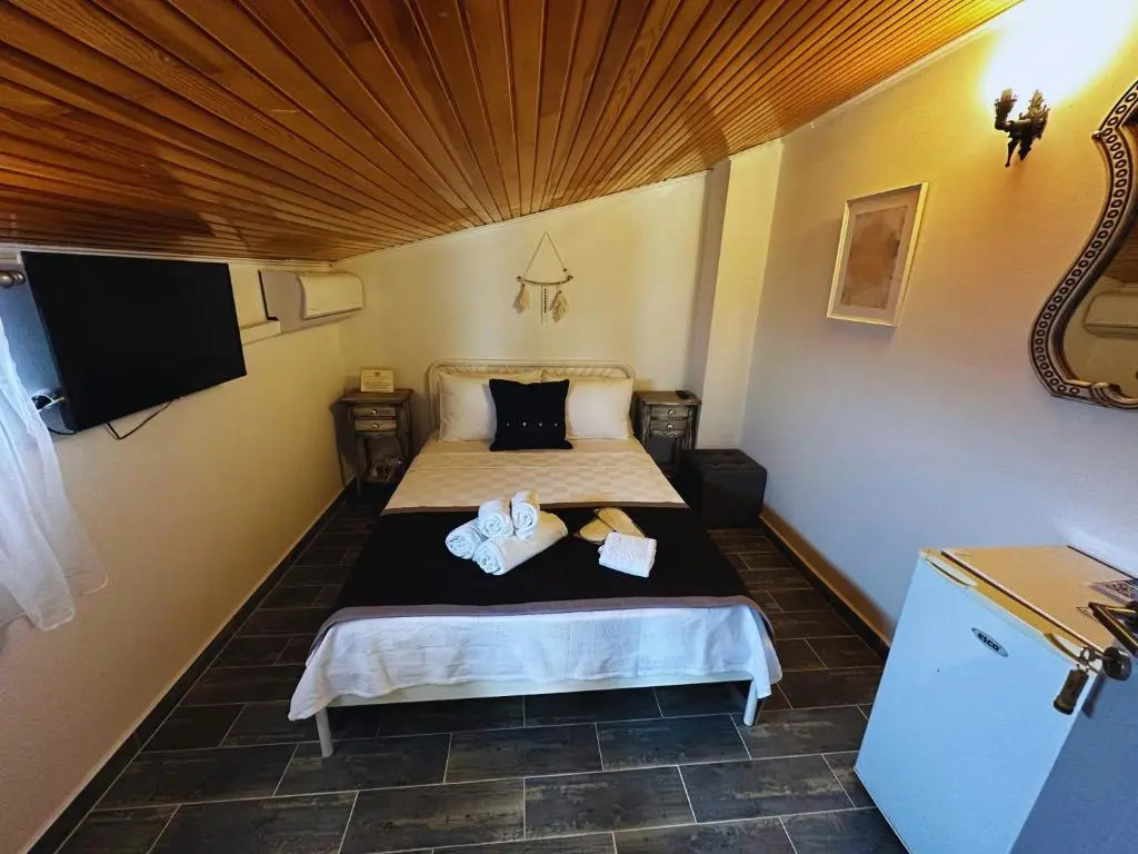 Economy room