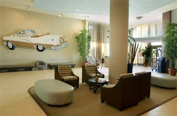 Howard Johnson Plaza Dezerland Beach & Spa