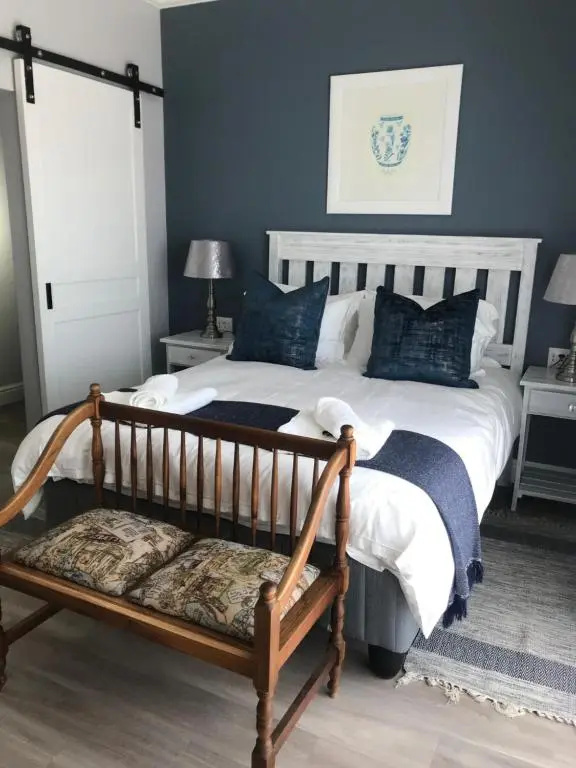 Standard Double room with mountain view (full double bed)