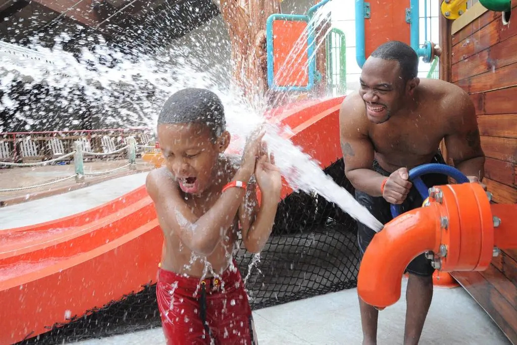 Six Flags Great Escape Lodge & Indoor Waterpark - Chambres