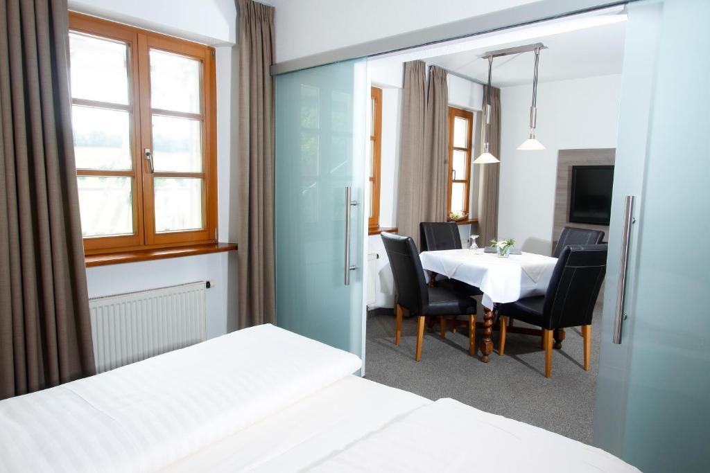 Standard Quadruple room — room photo 3