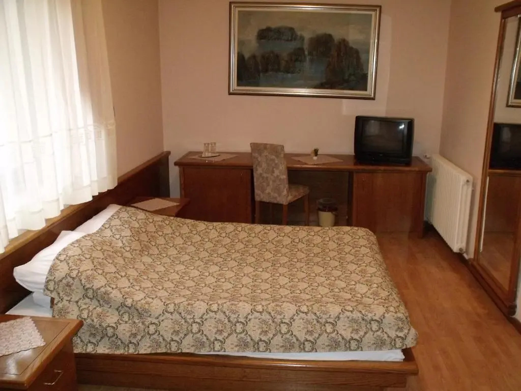 Garni Hotel PBG - Chambres