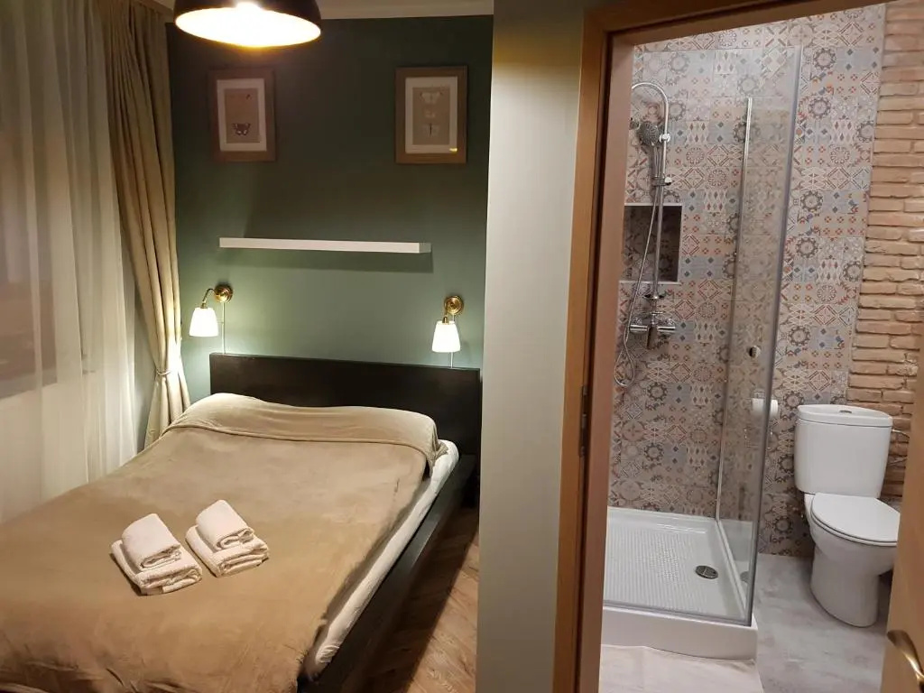 Economy room
