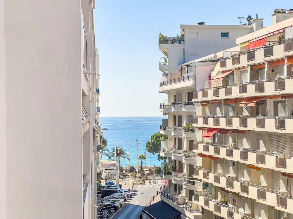 207 Le Maubourg in Cannes