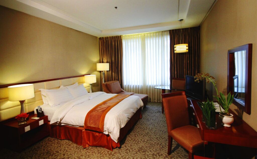 Avenue Plaza Hotel by null
