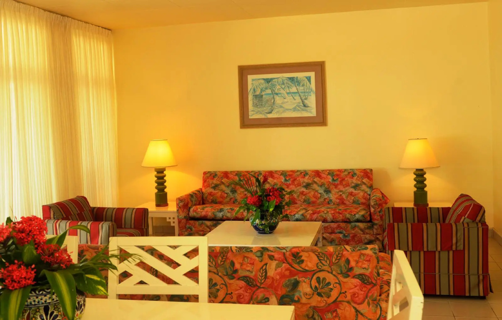 Shaw Park Beach Hotel & Spa - Général